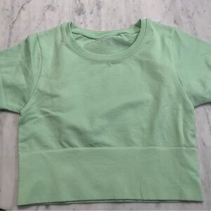 Offline Girls Size S top - excellent condition. Worn once.